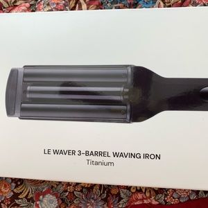 L’ange Le Waver
3-Barrel Waving Iron Titanium New